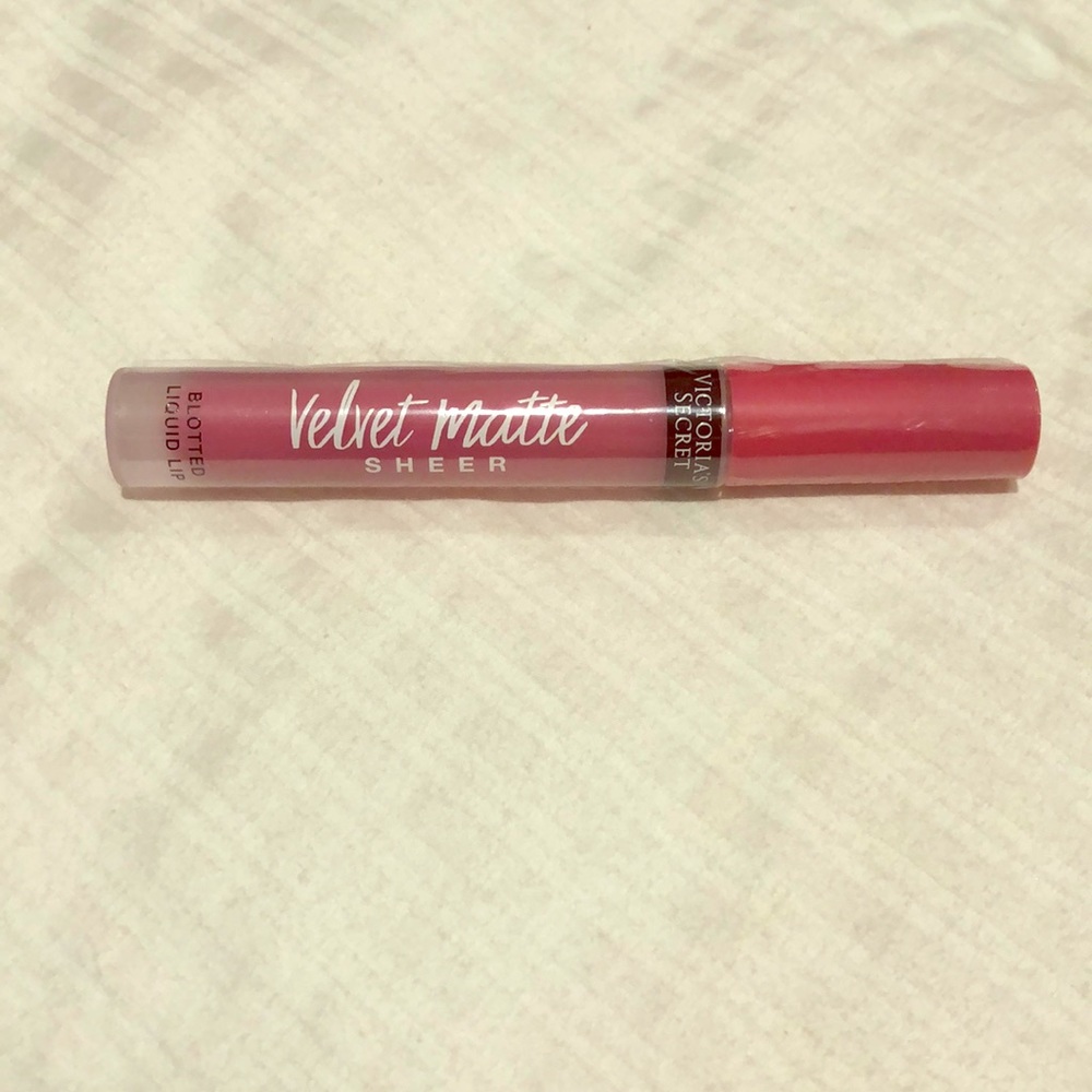 VS Velvet Matte Sheer Lip Gloss